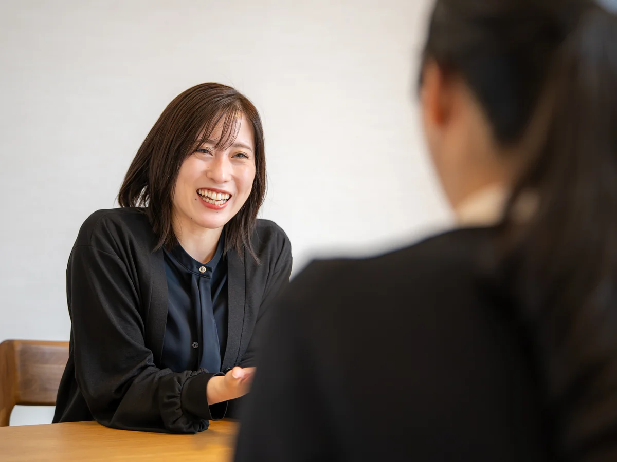 女性カウンセラー 横山
