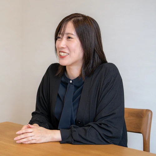 横山莉璃